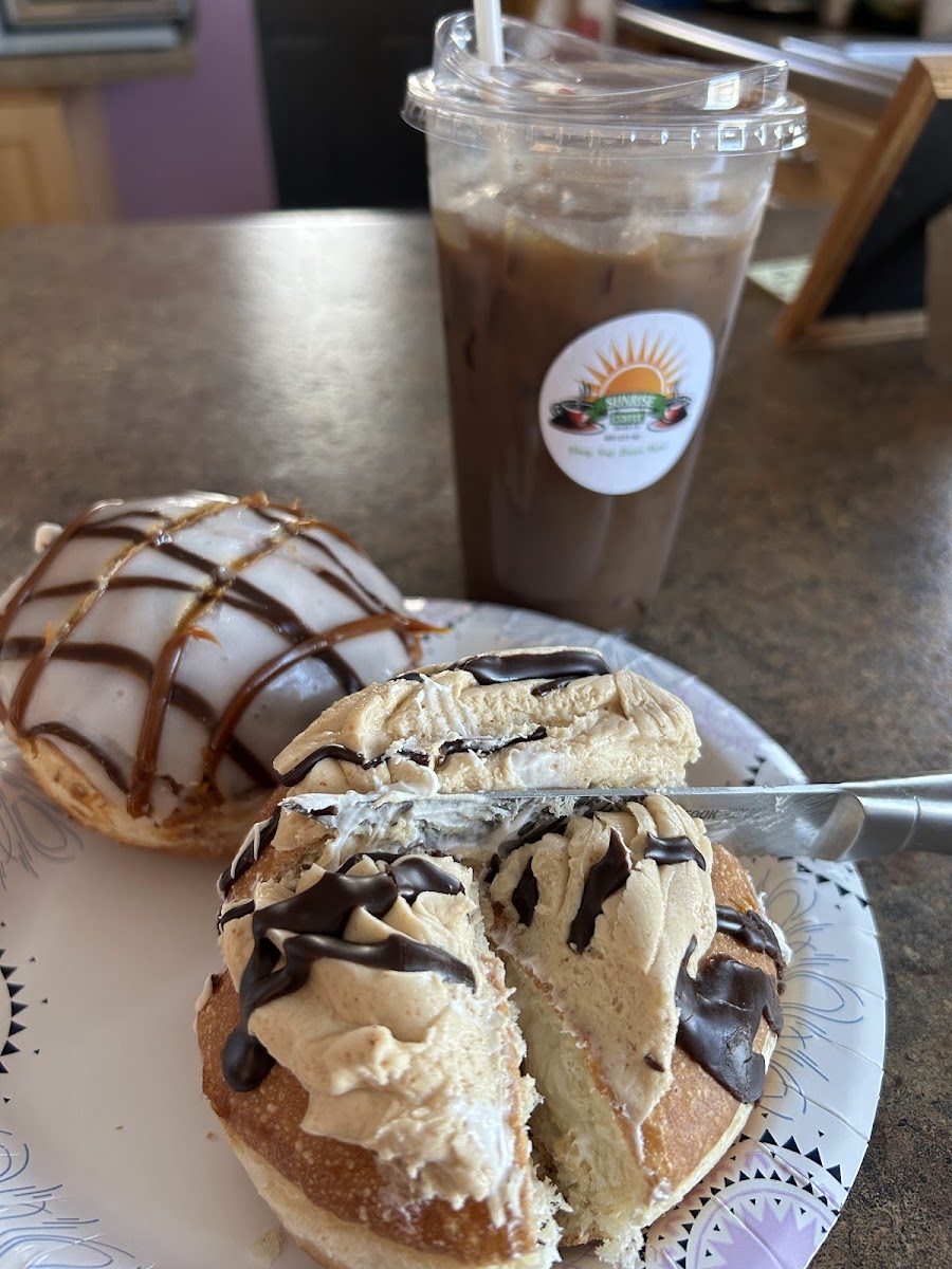 Sunrise Coffee On 35 Photos 2